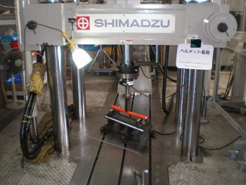 大型製品用疲労試験機